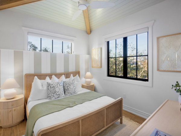 Custom Luxury Home 7 minute walk to beach and South Village
